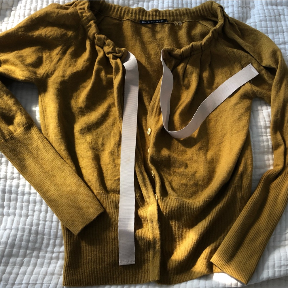 Elie Tahari Gold Cardigan w/ Ribbon Collar Size XS